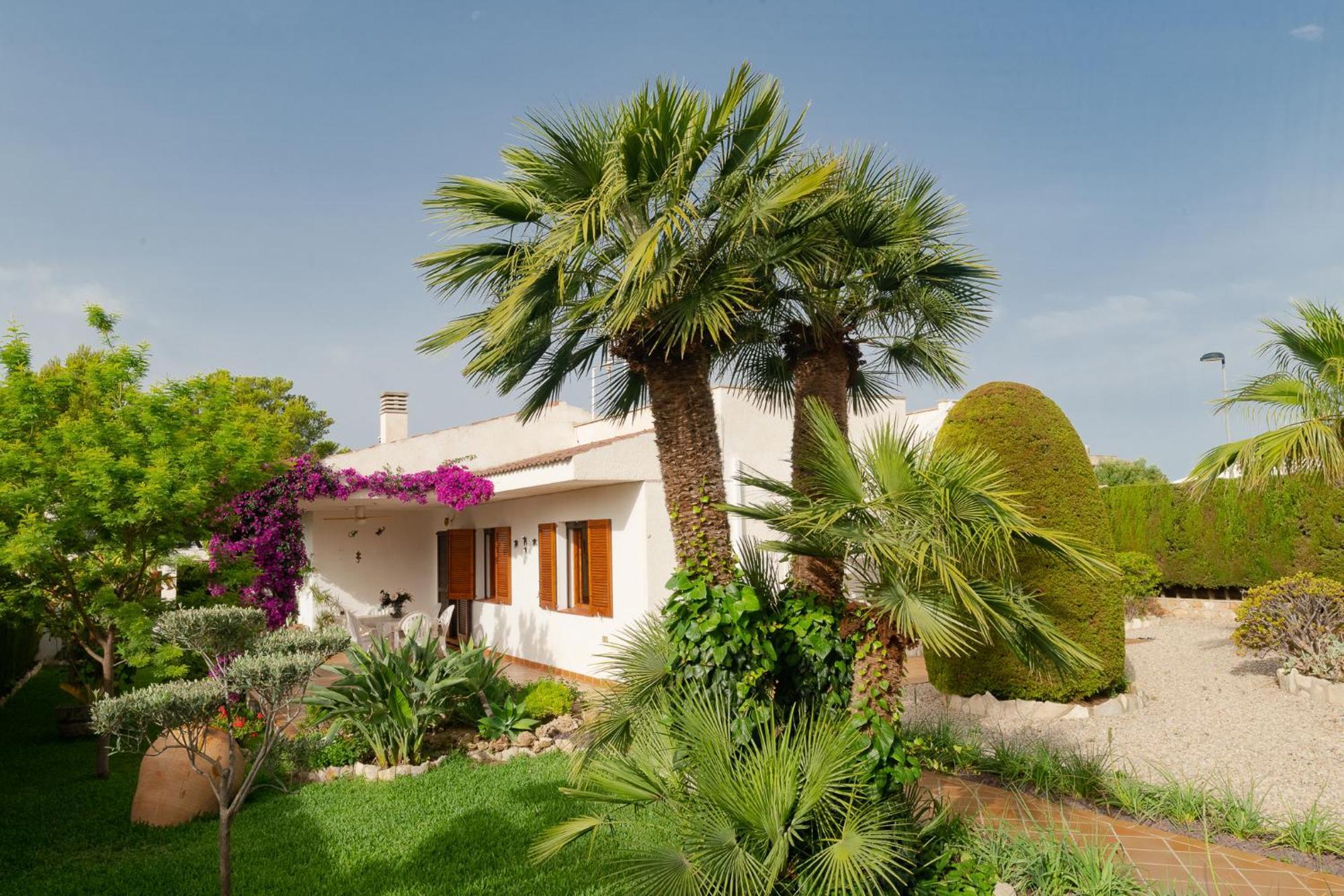 Exclusiva Villa Con Piscina كالافات المظهر الخارجي الصورة
