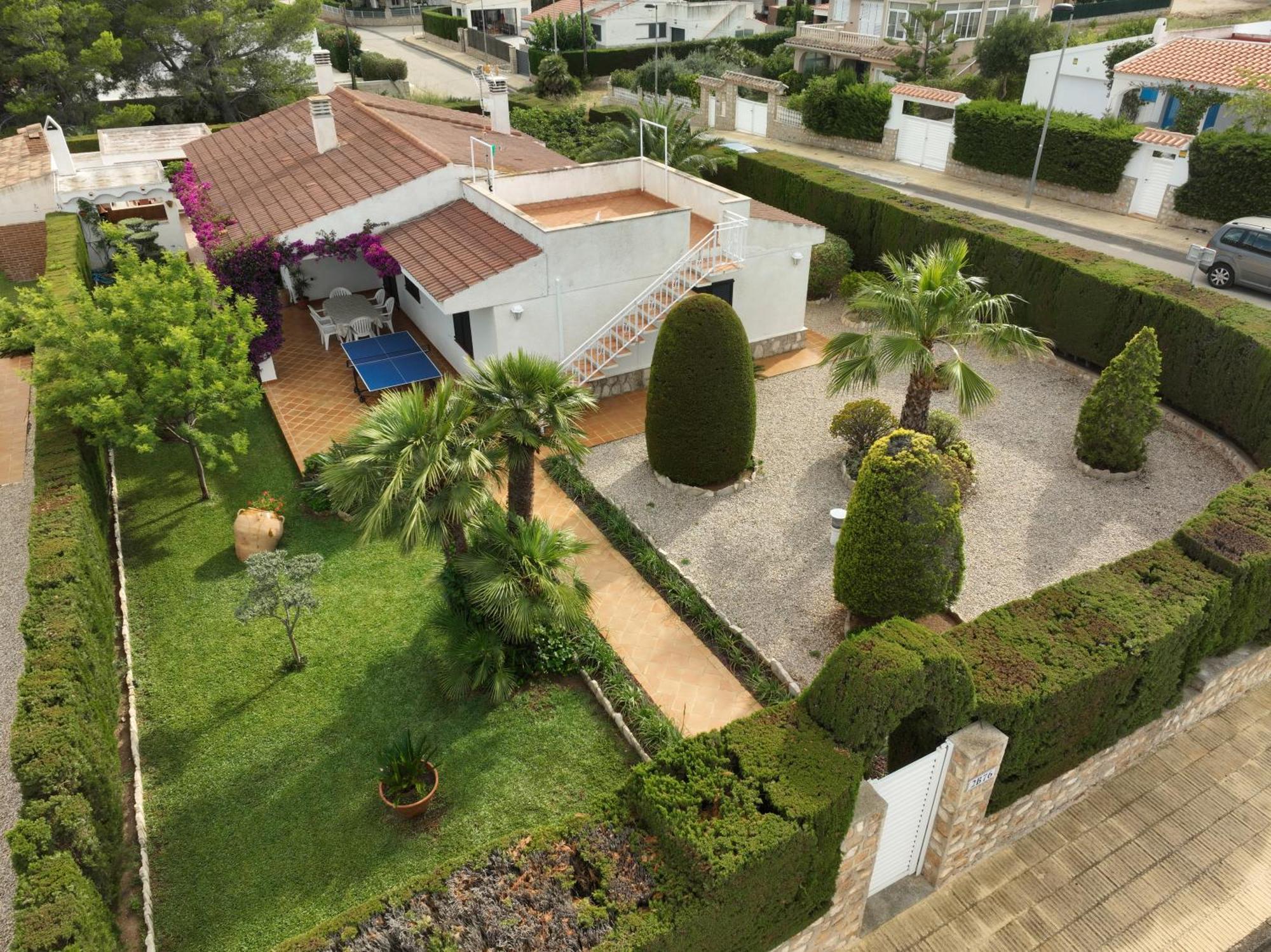 Exclusiva Villa Con Piscina كالافات المظهر الخارجي الصورة