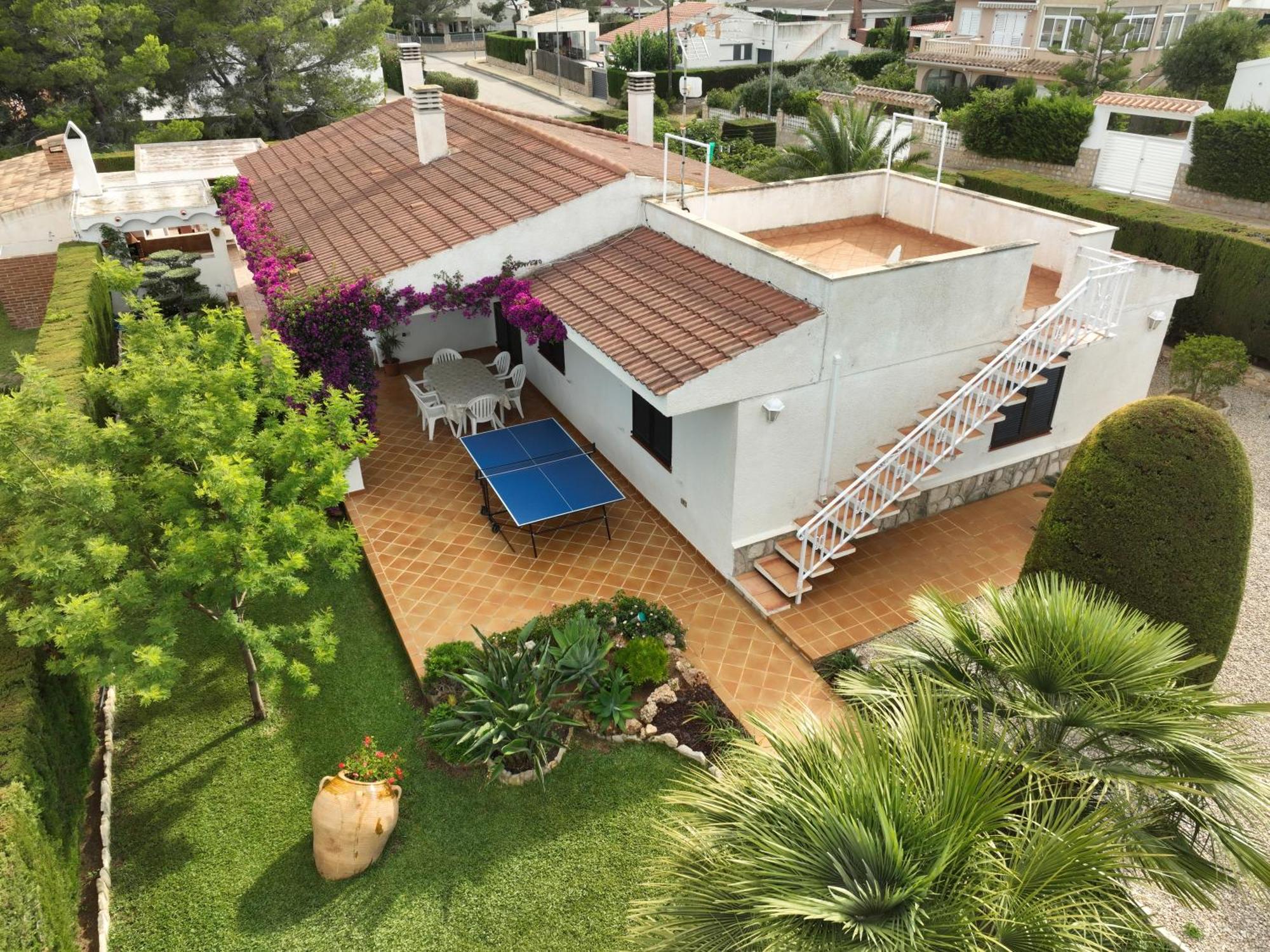 Exclusiva Villa Con Piscina كالافات المظهر الخارجي الصورة