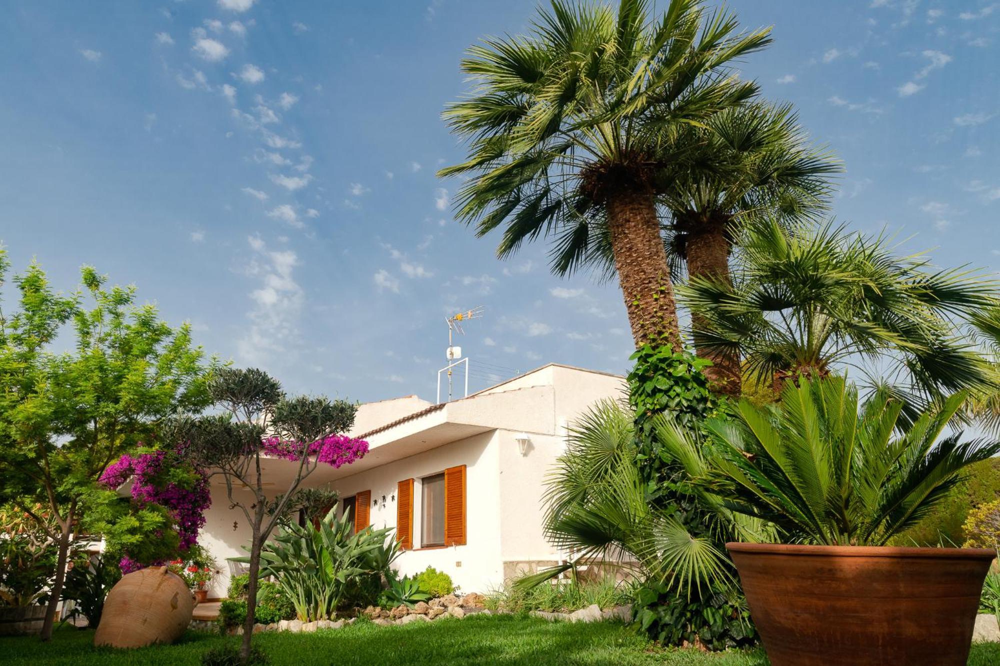 Exclusiva Villa Con Piscina كالافات المظهر الخارجي الصورة